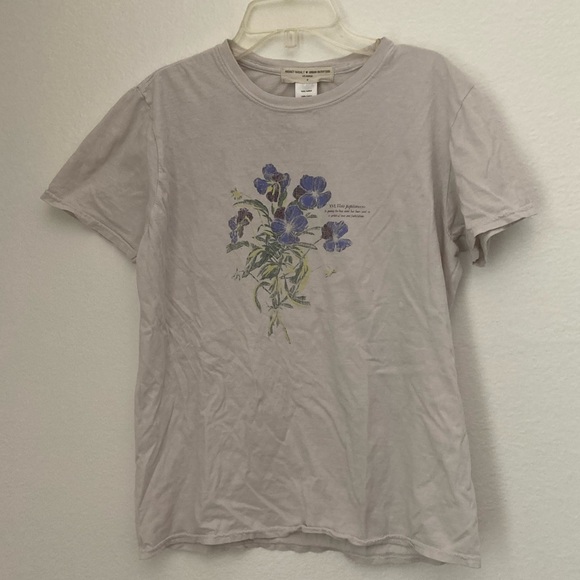 Urban Outfitters Violet Flower T-Shirt - Picture 1 of 3